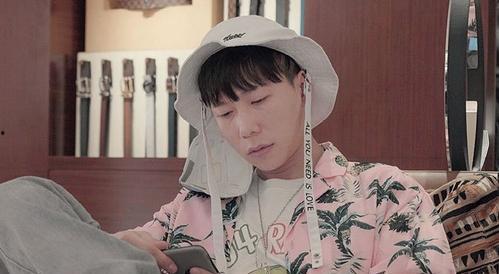 娱乐吃瓜酱rap  第2张