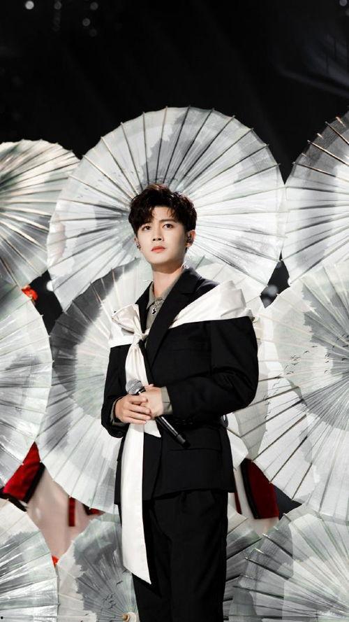 娱乐圈吃瓜爆料陈伟霆,揭秘明星背后的故事 第2张 娱乐圈吃瓜爆料陈伟霆,揭秘明星背后的故事 第2张