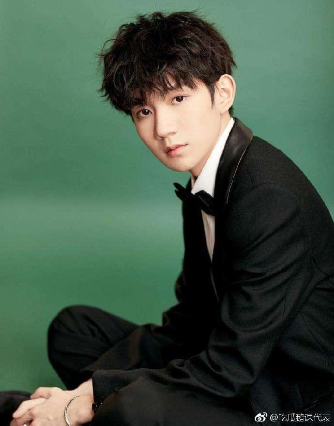 娱乐圈吃瓜爆料吴京,娱乐圈风云再起,揭秘武术巨星背后的故事 第2张 娱乐圈吃瓜爆料吴京,娱乐圈风云再起,揭秘武术巨星背后的故事 第2张